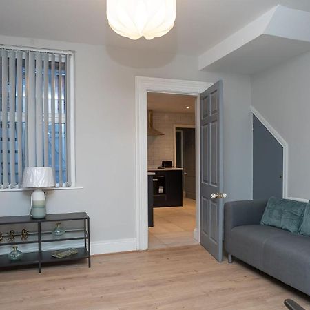 1 Bdr Apartment At Queens Uni By Belfast City Breaks מראה חיצוני תמונה